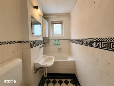 Vand apartament cu 2 camere pe strada Pomilor, et. 2, in Reghin - foto 5