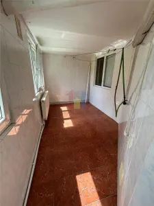 VEZI VIDEO! 2 camere 48 mp Decomandat, parter cu balcon 11 m, Viziru 1 - foto 4