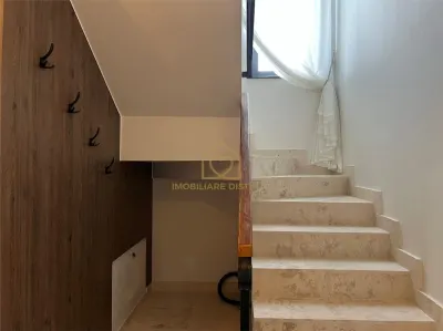 Duplex de vanzare cu 5 camere - foto 4