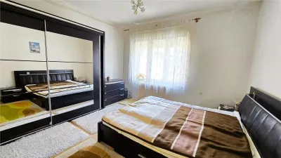 Central | 3 camere decomandate + curte proprie de 35 m²  | Etaj 1 - foto 2