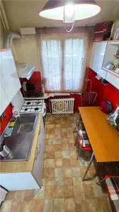 Central | 3 camere decomandate + curte proprie de 35 m²  | Etaj 1 - foto 18