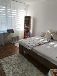 2 camere Decomandat, Mobilat si Utilat, Independentei - Scolilor - foto 2