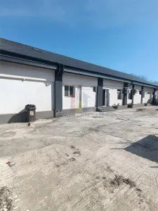 Spatiu comercial 350 mp cu teren 780 mp, pret 14 Euro/mp - Braila
