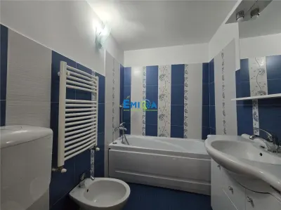 Apartament 3 Camere De Vanzare in Zona Excelenta Str. Aprodu Purice, Bacau - foto 9