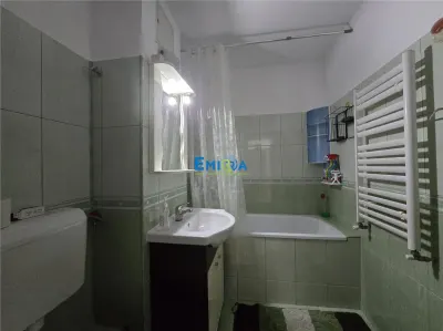 Apartament 2 camere de inchiriat etaj 1 zona Nord Bacau - foto 9
