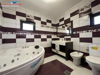 Casa de vanzare D+P+M zona Alexandru cel Bun -Tulcea - foto 21