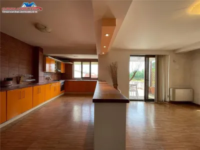 Vila  D+P+M de vanzare in zona Ultracentrala Tulcea - foto 13