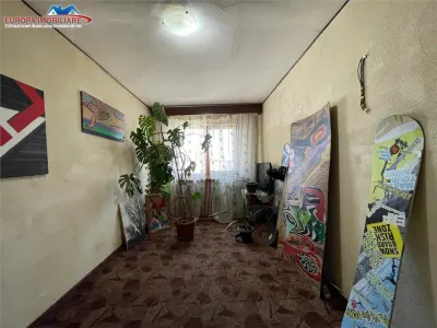 Apartament 3 camere de vanzare zona centrala Tulcea - foto 4