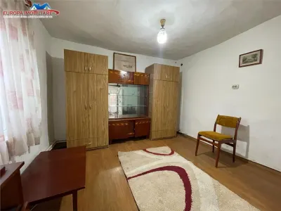 Casa de vanzare zona centrala-Tulcea - foto 7
