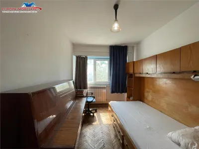 Apartament 4 camere de vanzare zona centrala Tulcea - foto 5