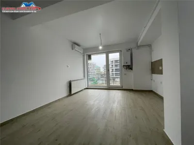 Apartament 3 camere - foto 4