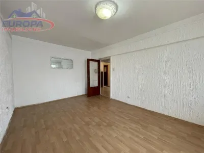 Apartament cu 4 camere de vanzare zona centrala Tulcea - Tulcea
