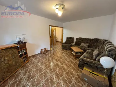 Apartament 3 camere de vanzare zona E3 -Tulcea - foto 4