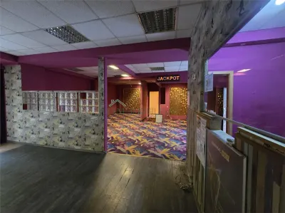 Vanzare spatiu comercial central - foto 11