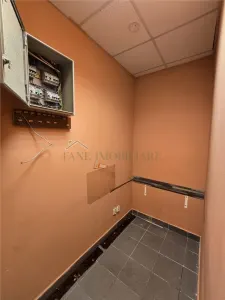 Vanzare spatiu comercial central - foto 9
