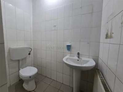Vanzare spatiu comercial central - foto 10