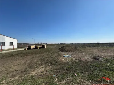 Loturi de vanzare la Crang ! Toate utilitatile in apropiere - foto 8