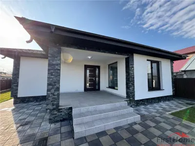 Casa de vanzare , mobilata si utilata complet, constructie noua - foto 1