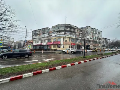 Sp com 182 mp utili, B-dul Brailei-Gerald, et 1, intrare bulevard ! - Focsani