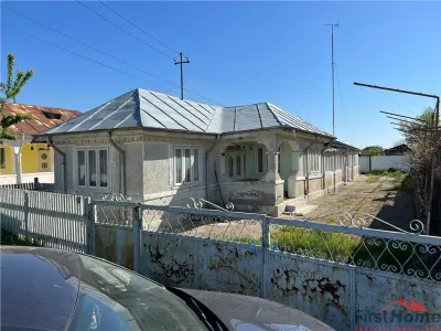 Casa batraneasca + teren 1881 mp de vanzare in Sat Milcovul - Milcovul