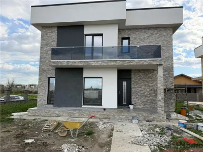 Vila P+1 de vanzare in Focsani - Nord 4 dormitoare, 3 bai , 179.000 euro - Focsani