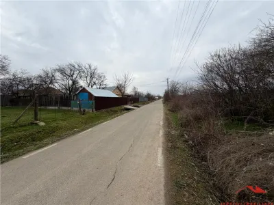 Teren intravilan 1.308mp + 3.008mp extravilan in Urechesti de vanzare - foto 9