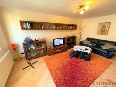 Apartament 4 camere, mobilat +utilat, CT, etaj 4, zona Primarie - foto 3