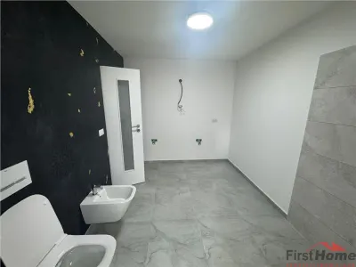 Ap 4 cam transformat in 3, et 1, renovat complet, zona Inspectoratul Scolar - foto 15