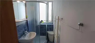 Inchiriere garsoniera in bloc nou, zona Garii - foto 7