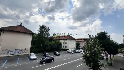 Apartament 3 camere bloc vila - 75 mp + parcare - Tractorul 137500 euro - foto 16