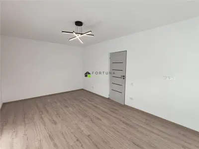 Apartament 2 camere decomandat, renovat, strada Toamnei, Centrul Civic - foto 6
