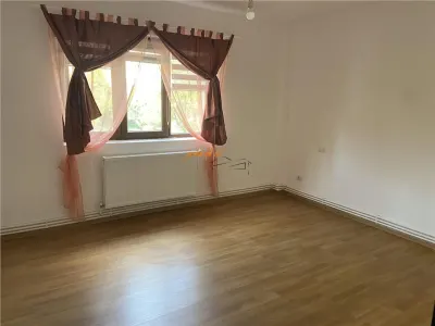 APARTAMENT 3 CAMERE // ZONA EXCLUSIVISTA - Focsani