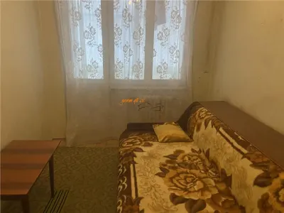 Apartament 3 camere , zona Sud , et 3/4 , decomandat ,52 mp - foto 8