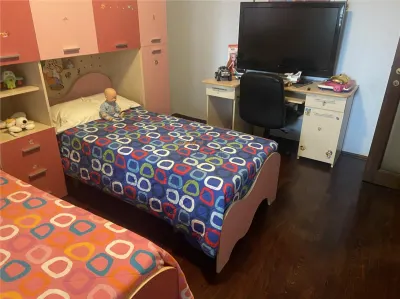Apatament 2 camere , zona Spitalul Militar , et 1/3 , decomandat , imbunatatit , mobilat integral - foto 8