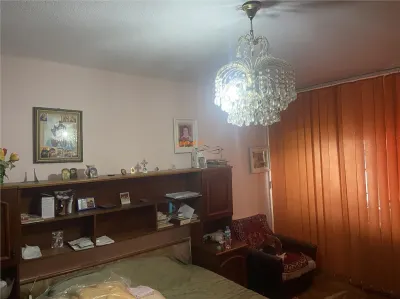 Apartament 3 camere , cartier Sud , et 3/4 ,decomandat ,70 mp , centrala termica  proprie - foto 13