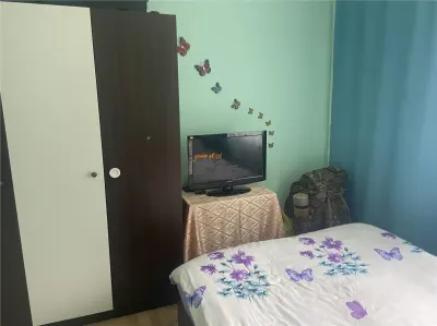 Apartament 2 camere , cartier Sud , et 2/4 , centrala termica proprie , mobilat - foto 9