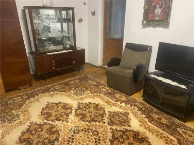 Apartament 3 camere , zona Gara ,  58 mp ,et 3 din 4 , mobilat , centrala termica individuala - foto 2