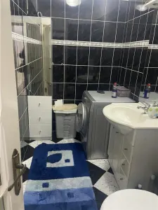 Apartament 4 camere , zona centrala -2 Stejari , decomandat , imbunatatit , mobilat - foto 5