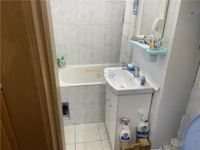 Apartament 3 camere , cartier Sud , decomandat , et 1/4 , mobilat - foto 5
