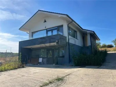 RECO Casa de inchiriat pentru birouri / spatiu de locuit in Oradea- 5 minute de centru - foto 25