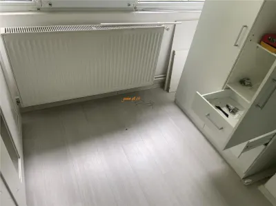 Apartament 3 camere , zona centrala Inspectoratul Scolar,  et 4/4, decomandat , 70 mp , renovat  , partial mobilat , liber - foto 8