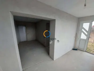 De vanzare casa Calinesti - Ciocanesti, teren 2600 cu deschidere la asfalt - foto 9