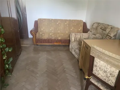 Apartament 2 camere , cartier Sud , decomandat 40 mp , centrala termica proprie , mobilat - Focsani