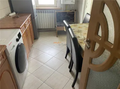 Apartament 2 camere  in Focsani, zona ultracentrala - Spitalul Militar , decomandat , mobilat si utilat complet - foto 13