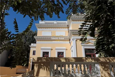 VILA COMANDORULUI NICOLAE GRACOSKI DE LÂNG? PARCUL IOANID - Bucuresti