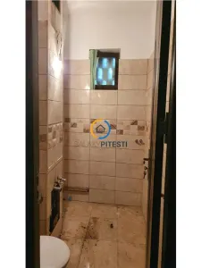 Apartament 2 camere confort 1  Craiovei , liber, fără imbunatatiri - Pitesti