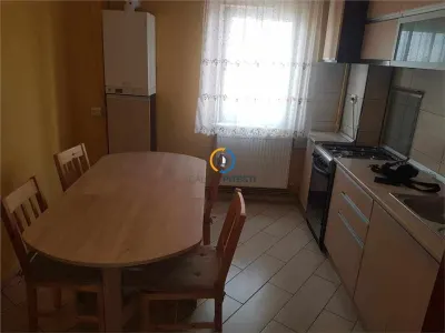 De inchiriat apartament 4 camere Trivale, mobilat si utilat complet - foto 3