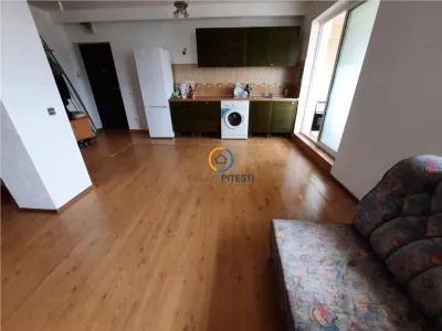 Închiriere apartament 4 camere cu scara interioara Găvana 3 - Pitesti