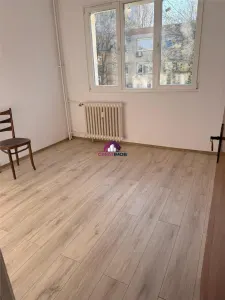 Inchiriere 3 camere - foto 6