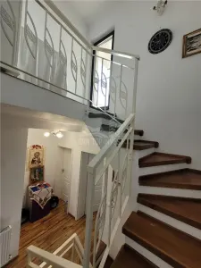 Casa moderna tip triplex 4 camere zona Selimbar - foto 11